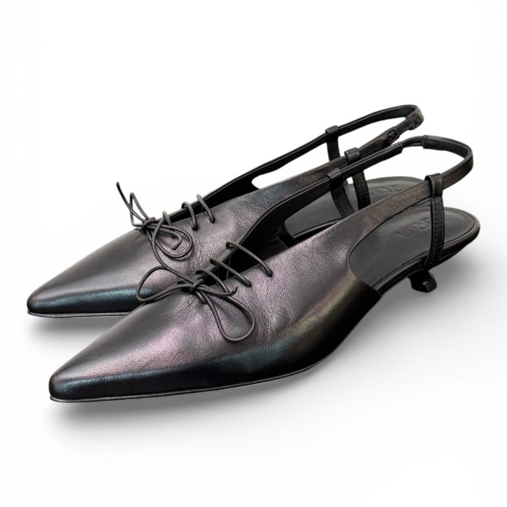 Slingback pelle nera con lacci  JVAM<BR/> 