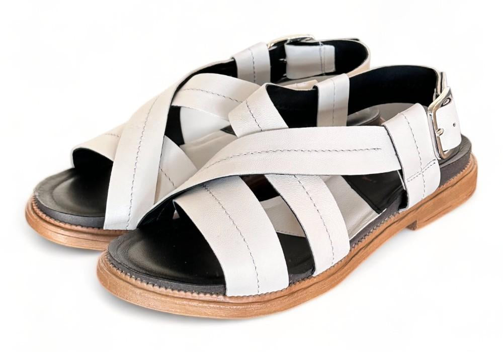 Sandalo fasce pelle latte Fabbrica Dei Colli<BR/> 