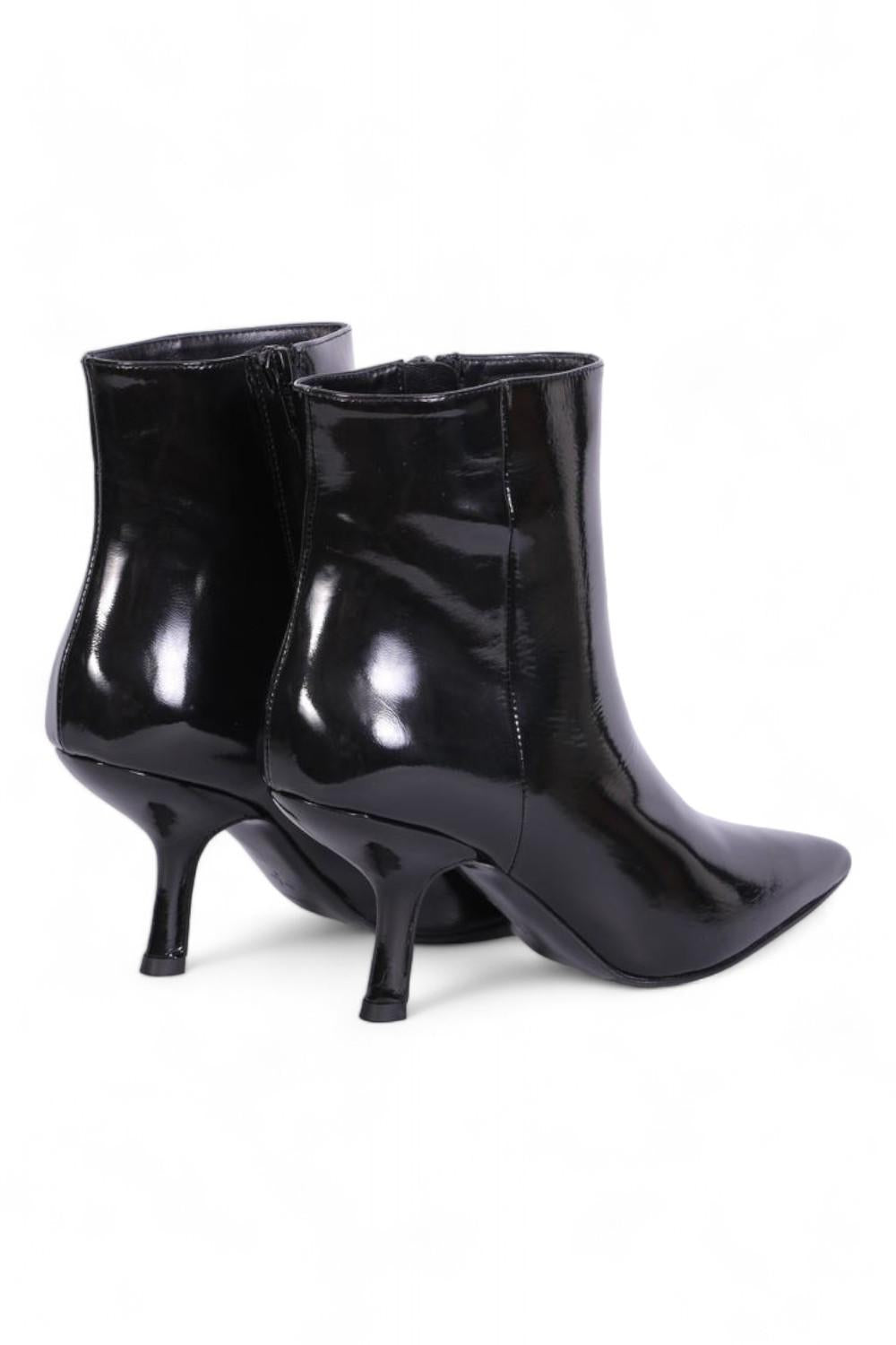 Stivaletto nero lucido tacco 70 Marc Ellis 