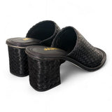 Ciabatta pelle nera tacco Janet & Janet 