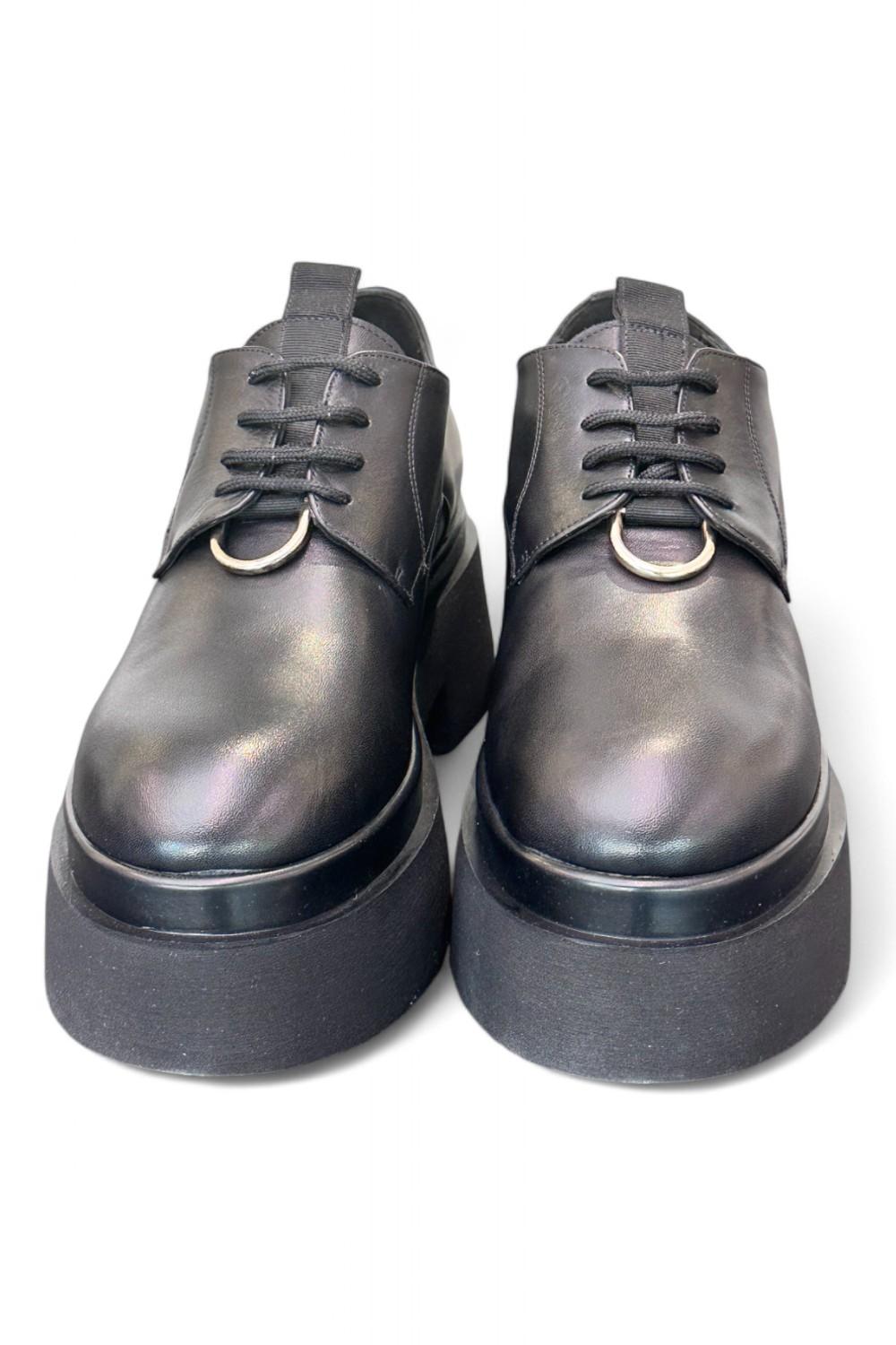 Scarpa allacciata nera con platform Albano 