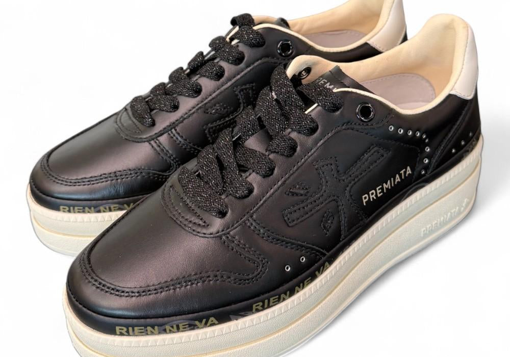 Sneaker donna Micol 7014 pelle nera 