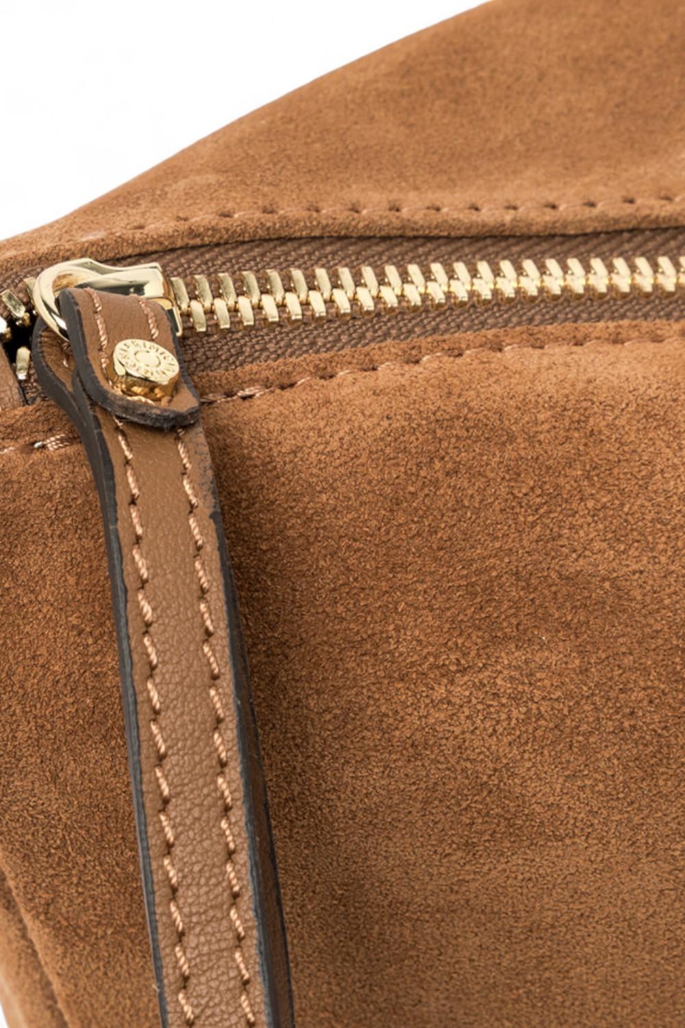 Pochette Nora suede caramello Gianni Chiarini<BR/> 