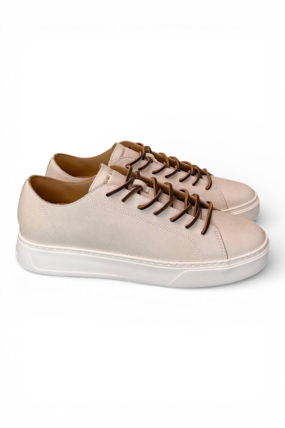 Sneaker pelle vintage bianca taglio vivo Crime London 
