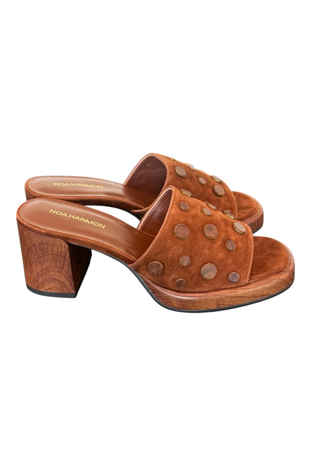 Ciabatta fascia bottoni cuoio Noa Harmon 