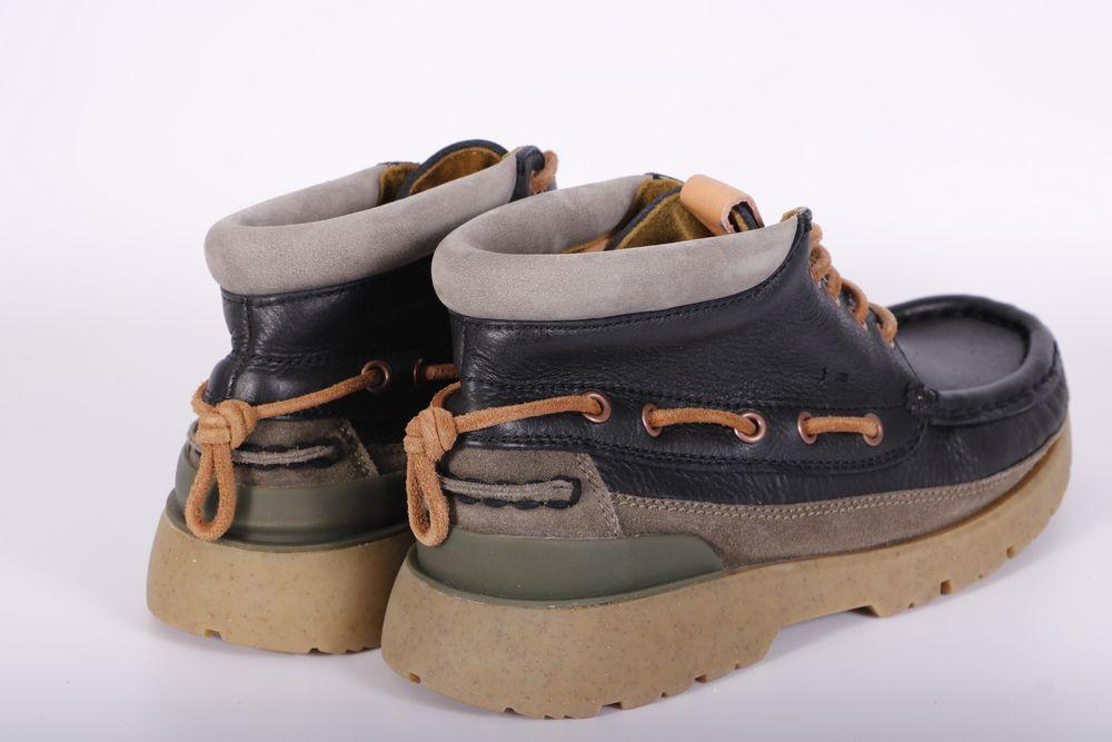 Polacco barca artigianale nero Satorisan Earth Boot Premium 
