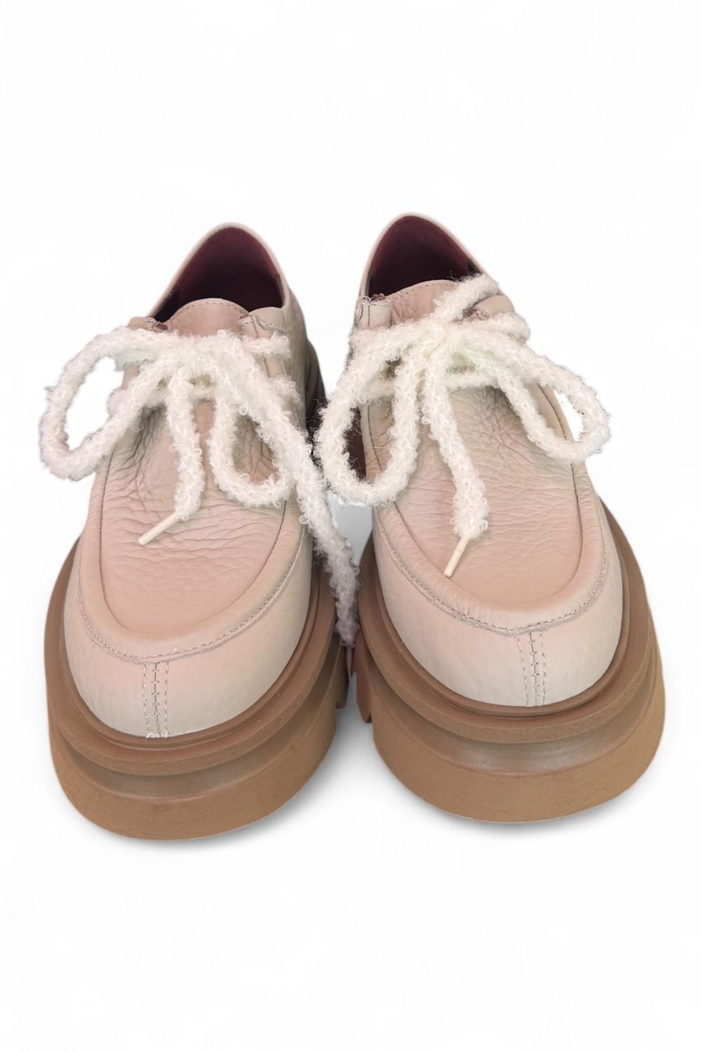 Scarpa allacciata ingegnere latte Lorenzo Mari 