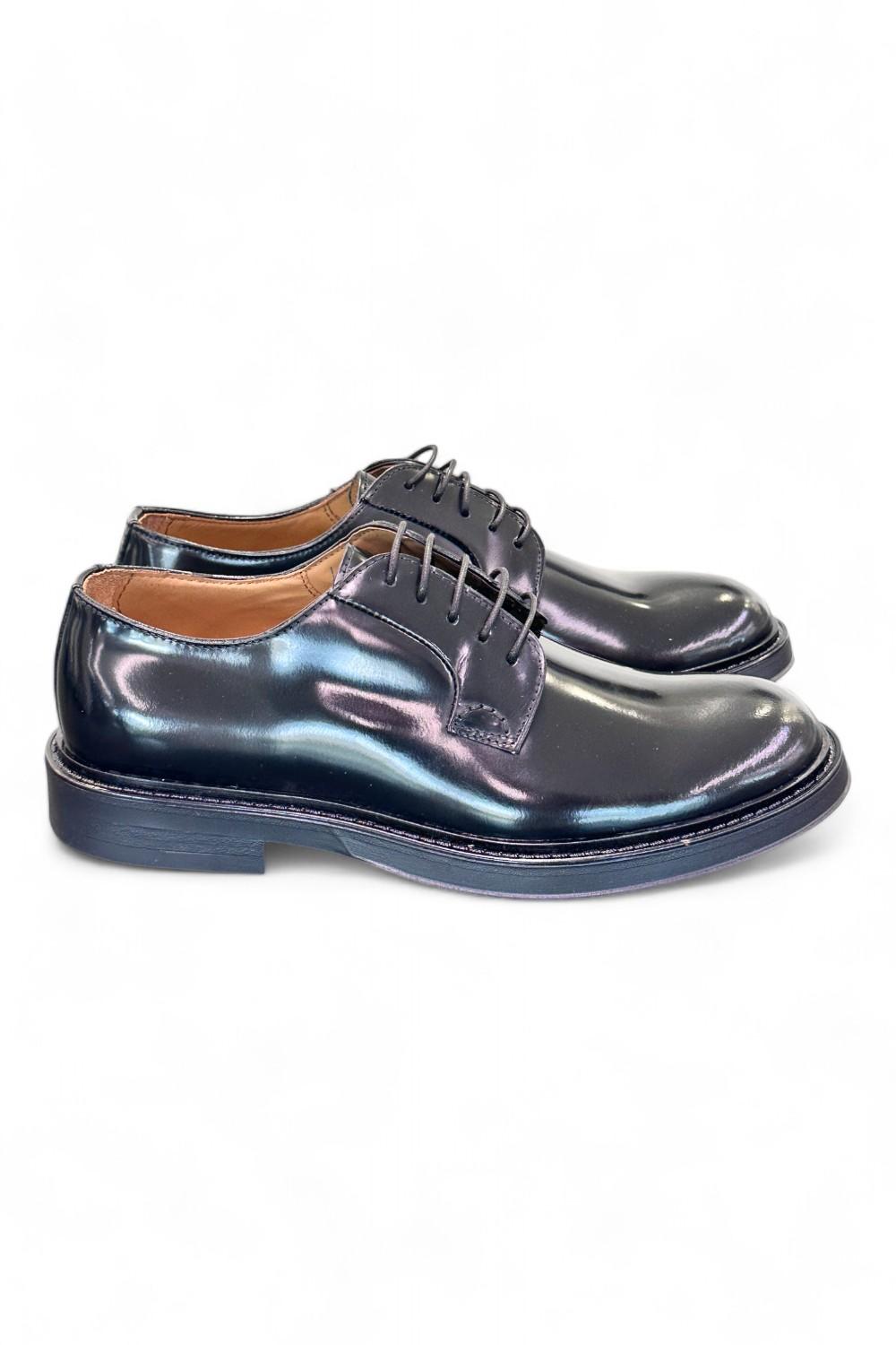 Scarpa allacciata liscia gomma Franco Fedele 