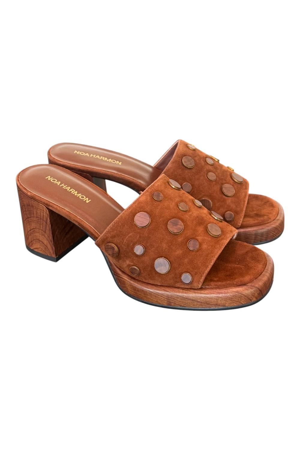 Ciabatta fascia bottoni cuoio Noa Harmon 