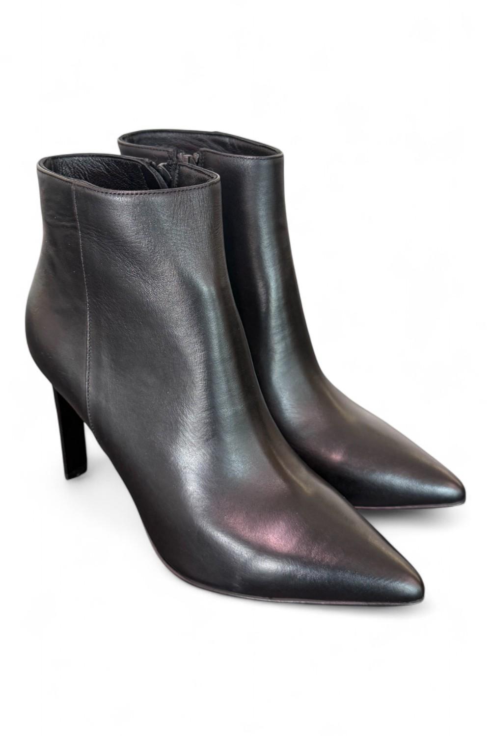 Stivaletto pelle nera T100 Albano 