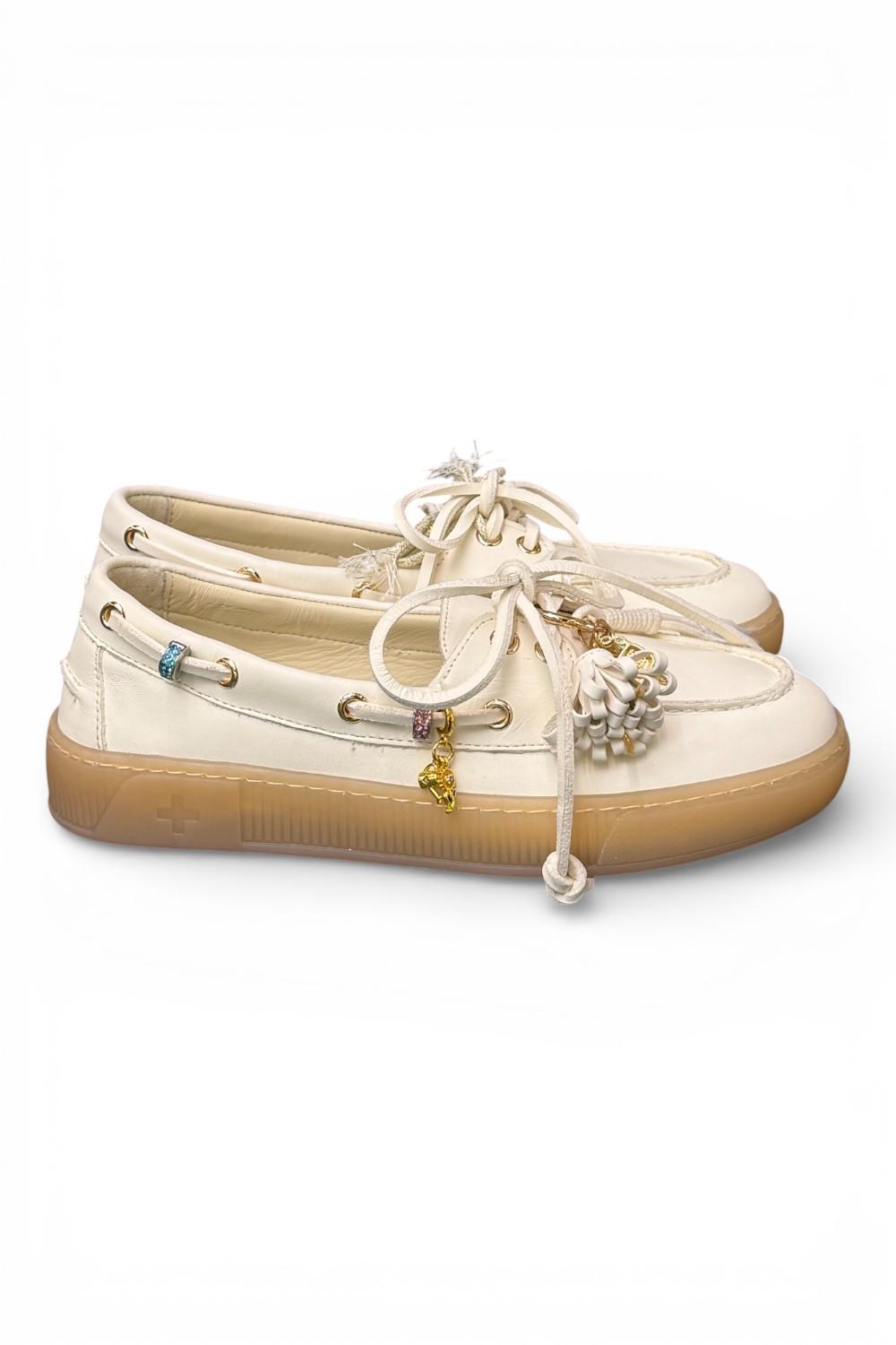 Scarpa barca nappa latte Gioplus 