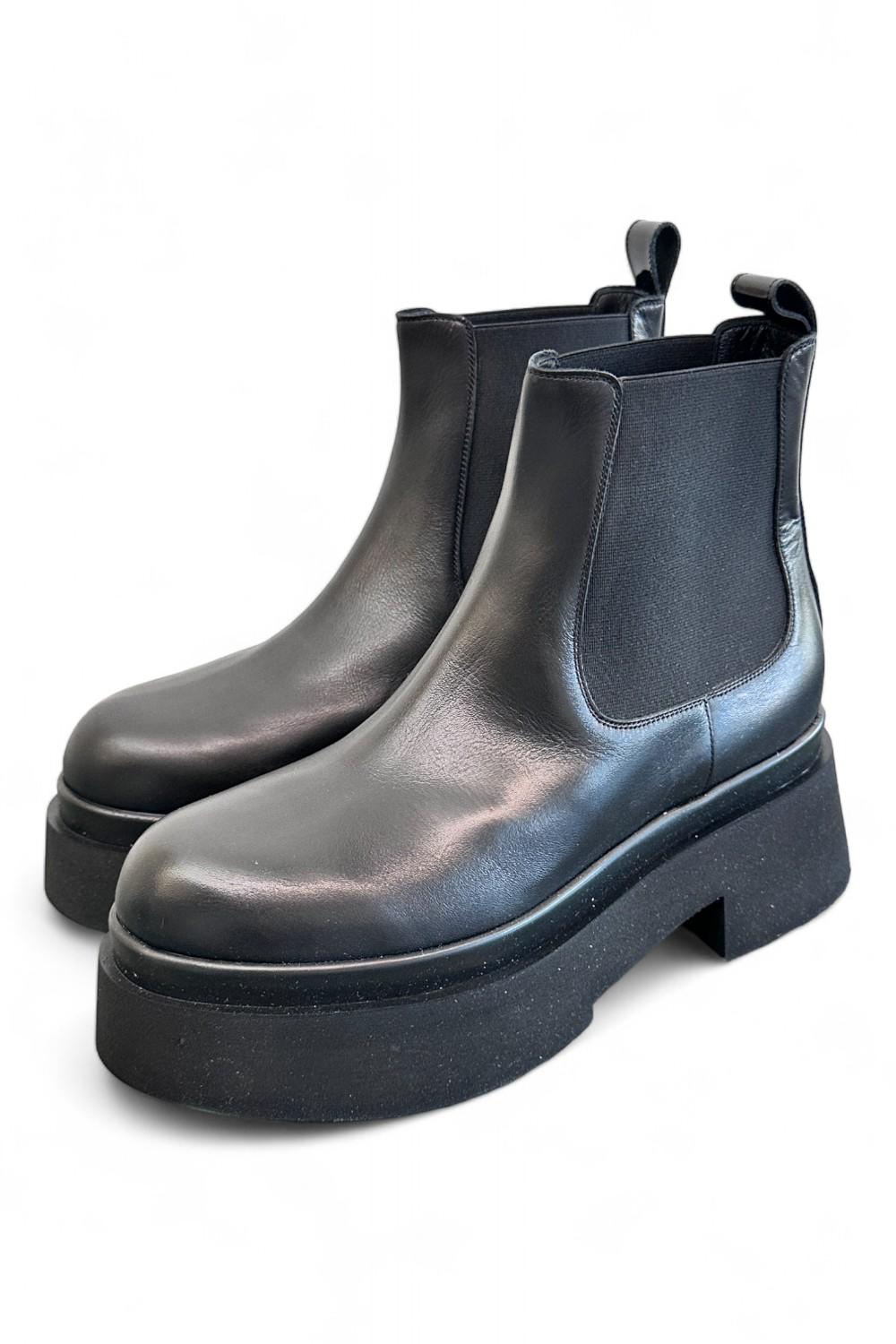 Stivaletto beatles nero con platform Albano 