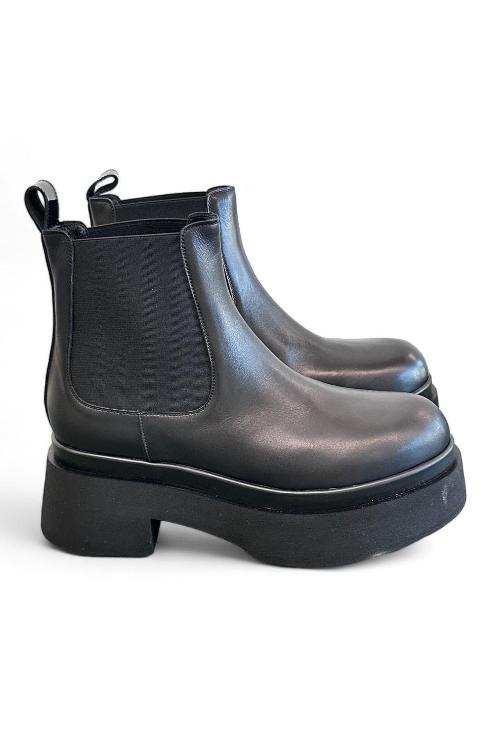 Stivaletto beatles nero con platform Albano 