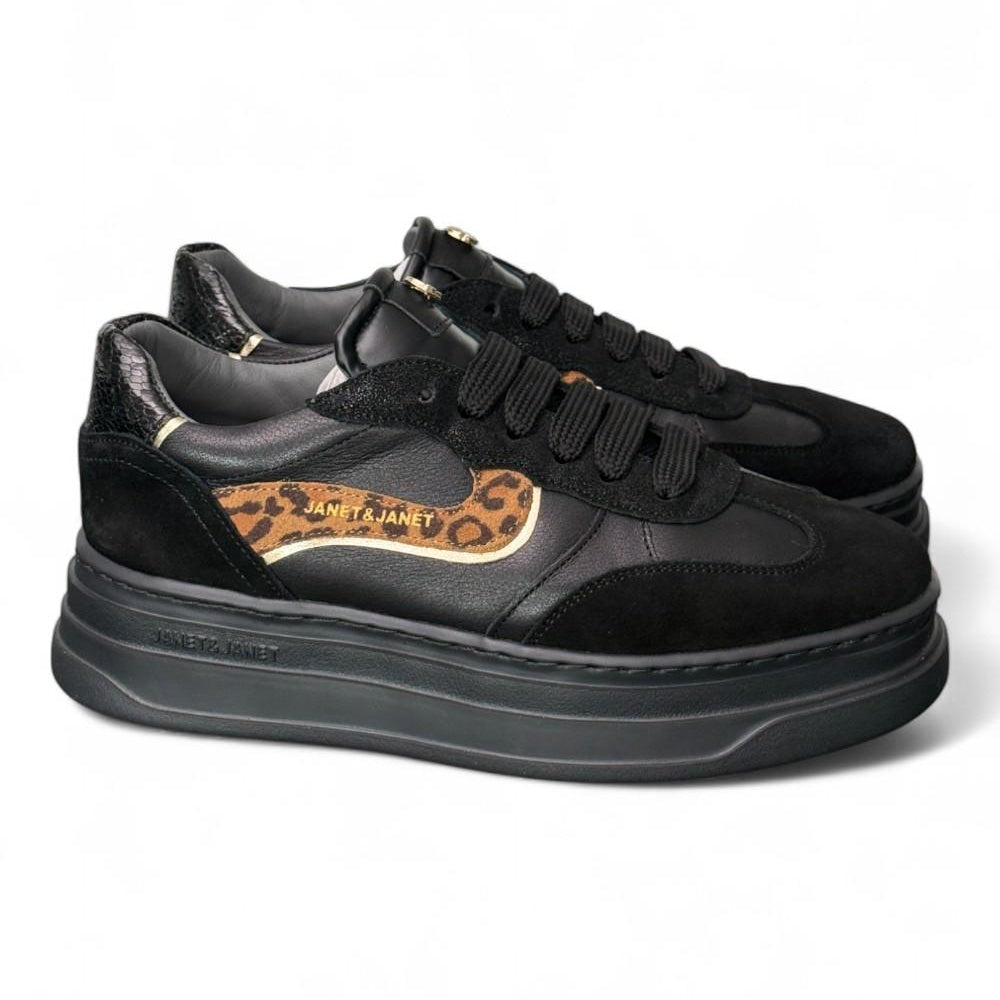 Sneaker donna pelle nera e leo Janet & Janet<BR/> 