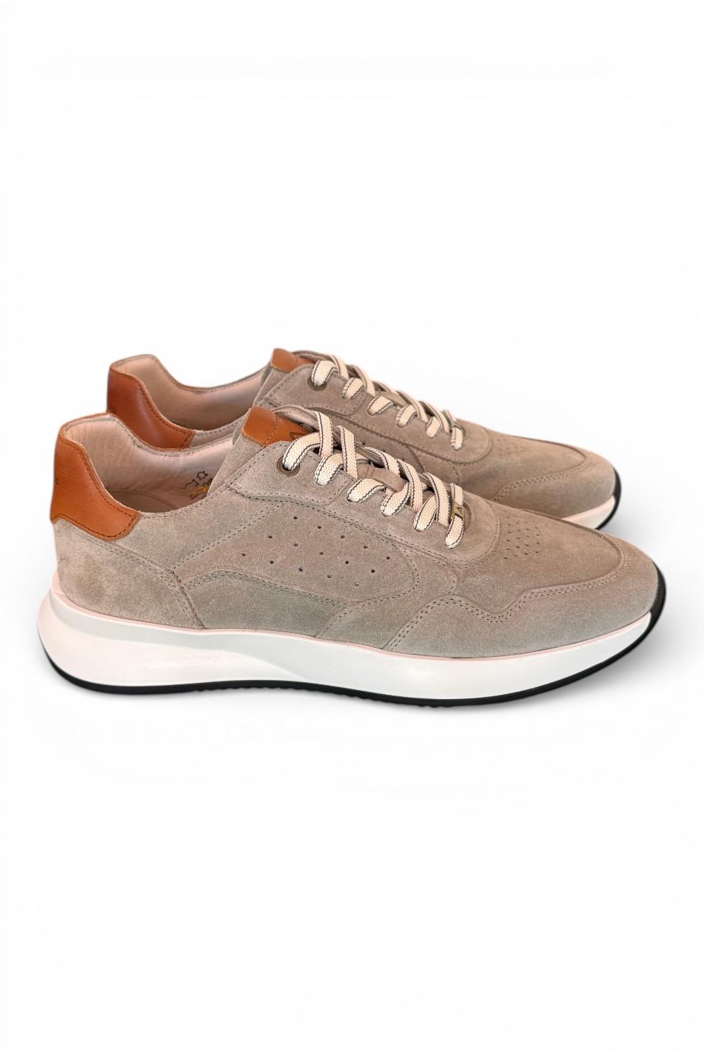 Sneaker run suede taupe Ambitious 