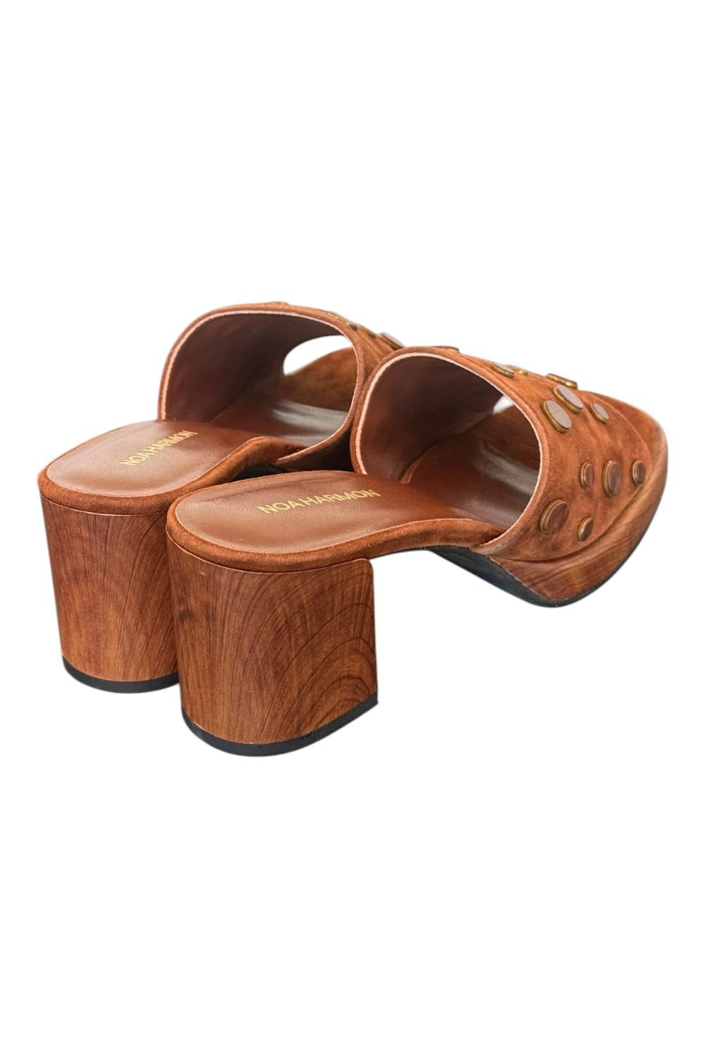 Ciabatta fascia bottoni cuoio Noa Harmon 
