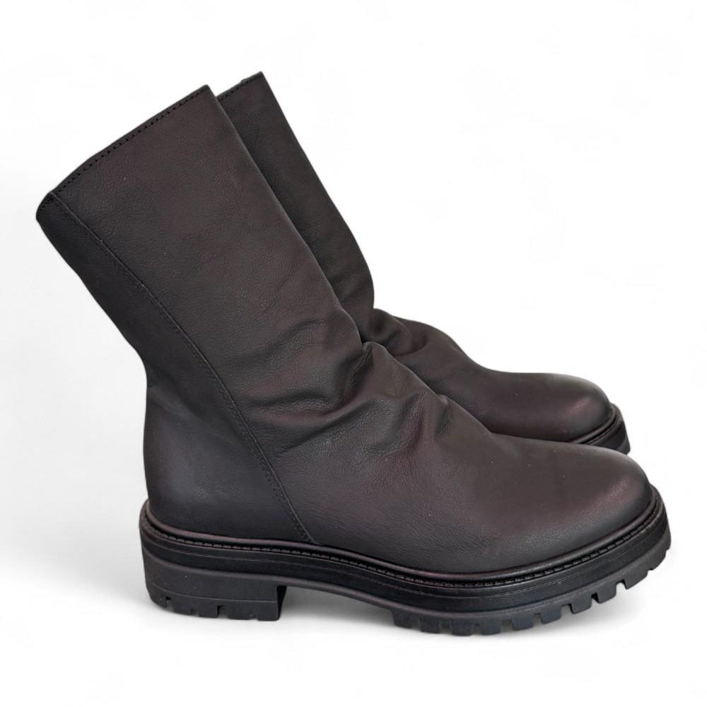 Stivaletto nabuk ingrassato nero Francesco B. 