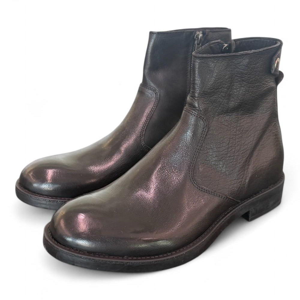Stivaletto zip pelle nera Pawelks 
