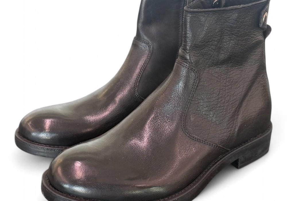 Stivaletto zip pelle nera Pawelks 