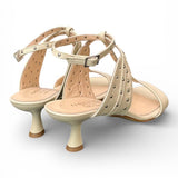 Sandalo cintino T borchie pelle latte Isabelle Paris 