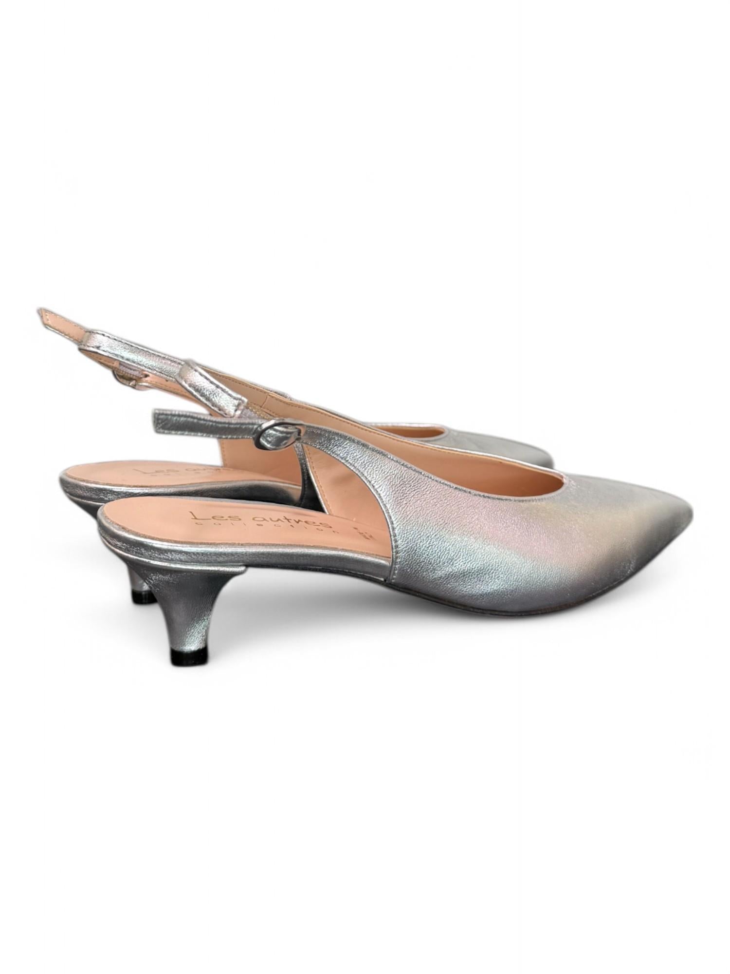 Slingback scollo V argento T40 Les Autres<BR/> 