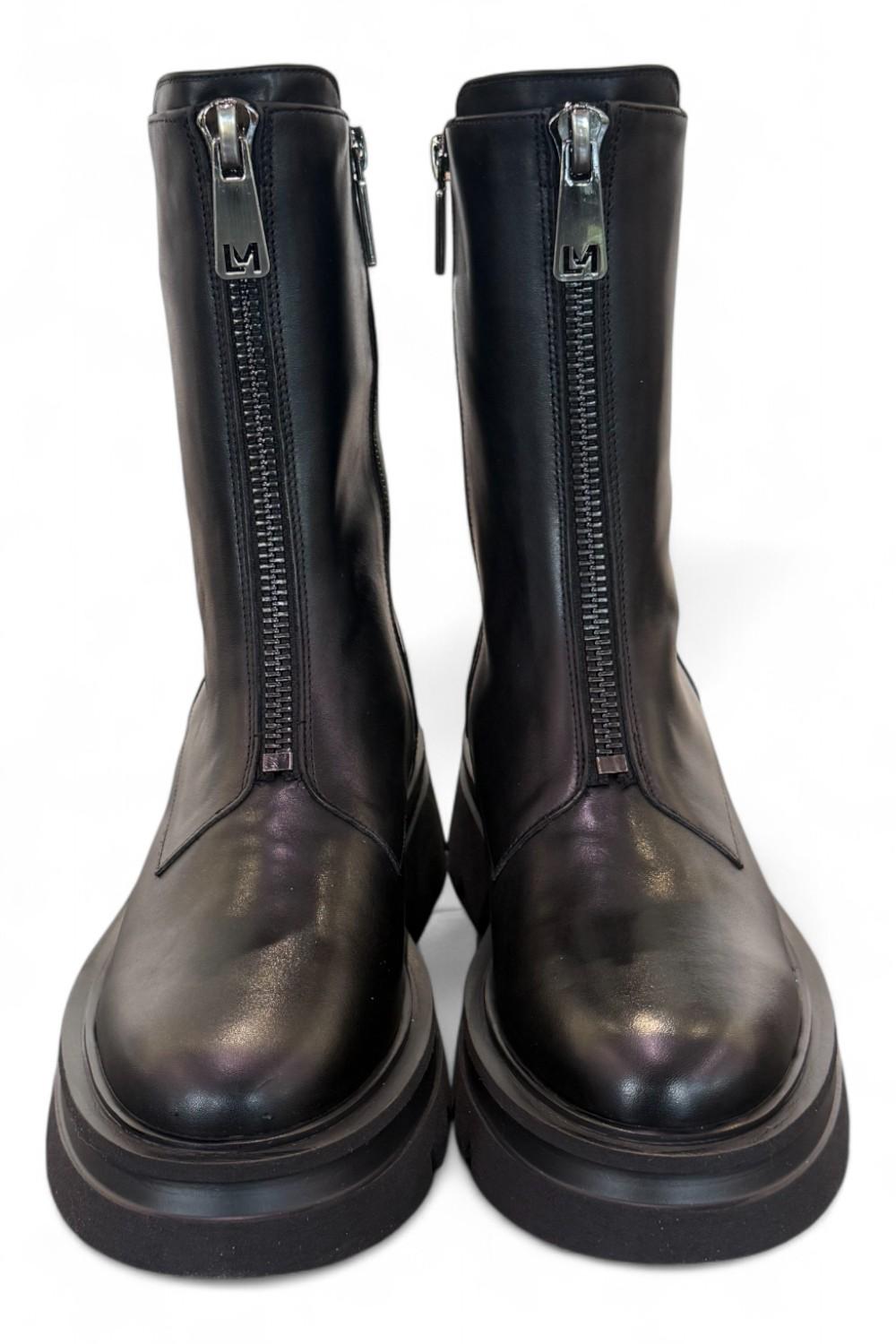 Stivaletto zip pelle nera  Lorenzo Mari 