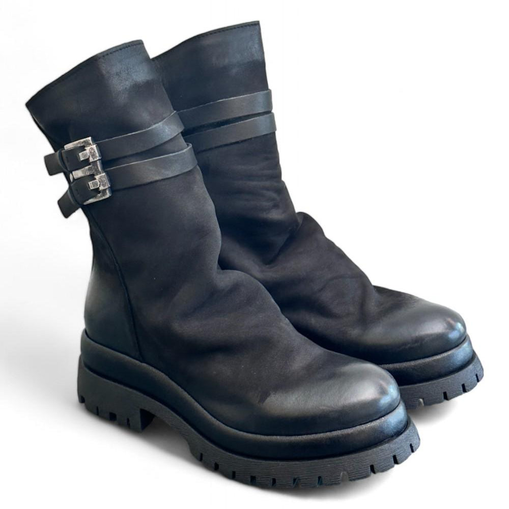 Stivaletto in nabuk ingrassato nero Metisse<BR/> 