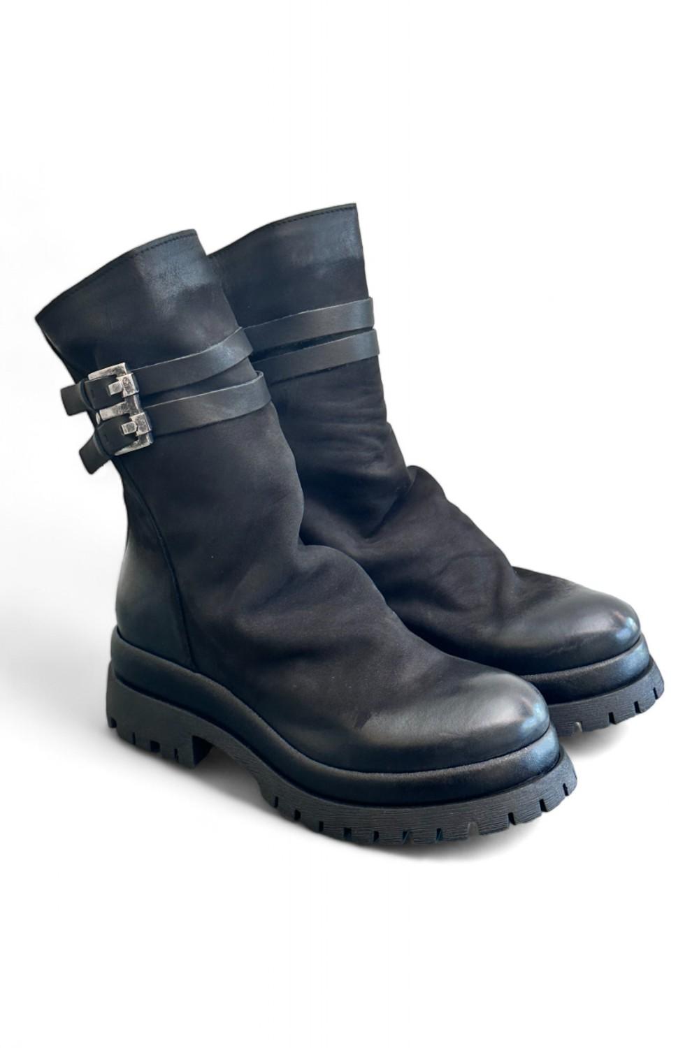 Stivaletto in nabuk ingrassato nero Metisse<BR/> 