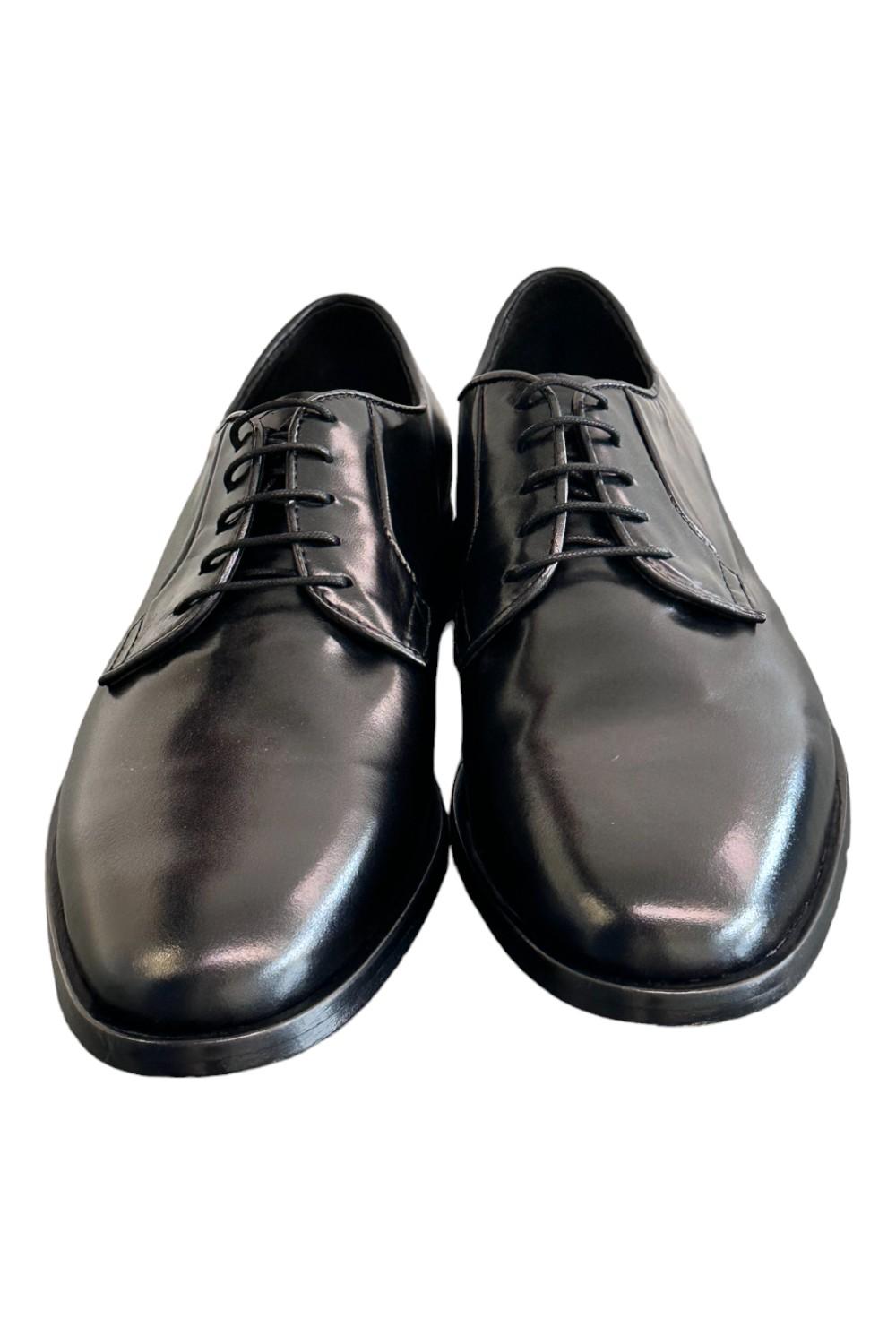 Allacciato liscio elegante nero Pawelks 