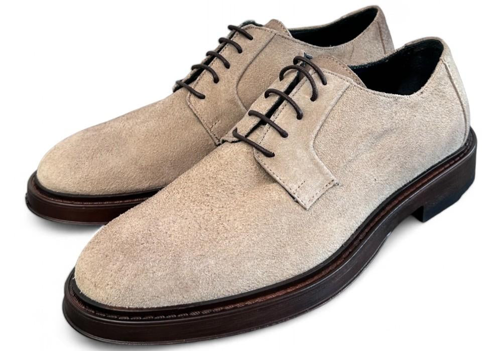 Scarpa allacciata suede beige F.lli Rennella 