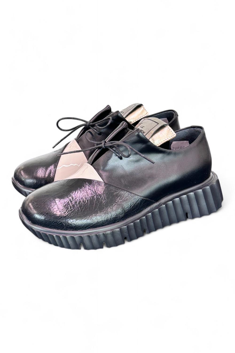 Scarpa allacciata sneaker Le Bohemien nero latte<BR/> <BR/> <BR/> 