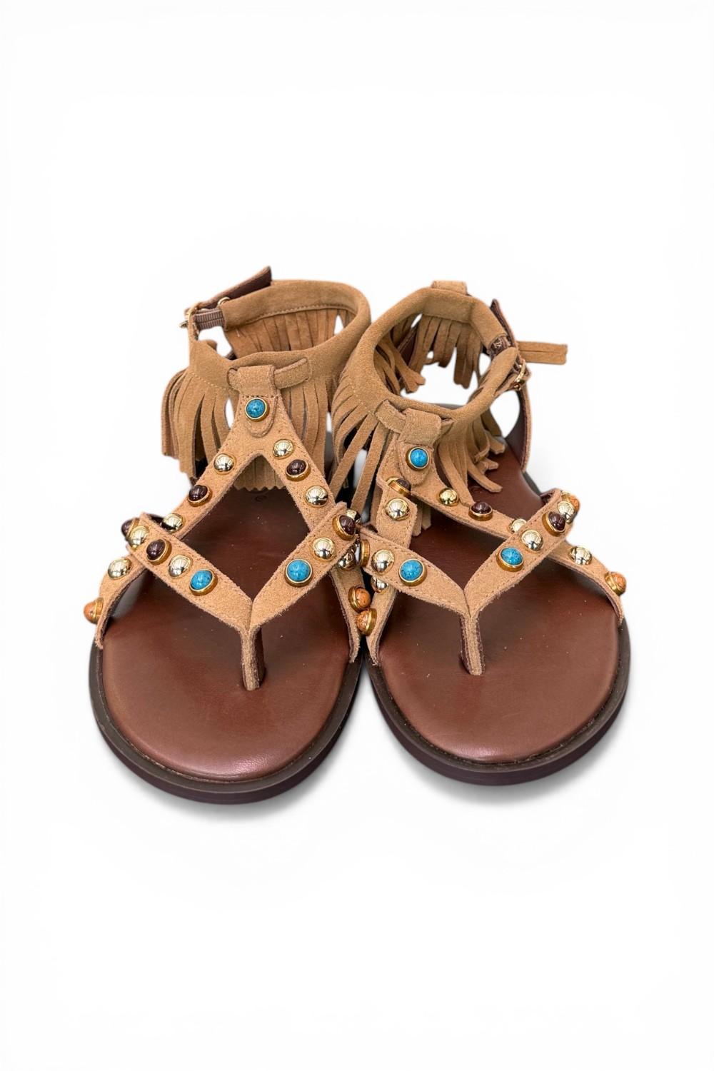 Sandalo con frange e borchie in suede tan Inuovo<BR/> 