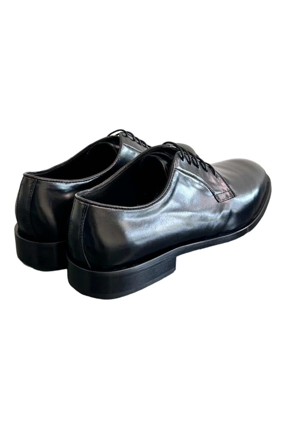 Allacciato liscio elegante nero Pawelks 