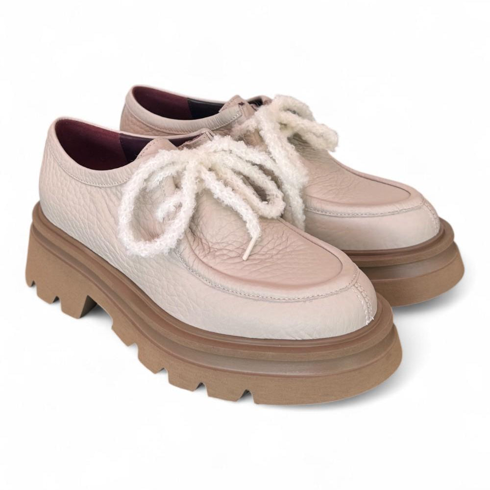 Scarpa allacciata ingegnere latte Lorenzo Mari 