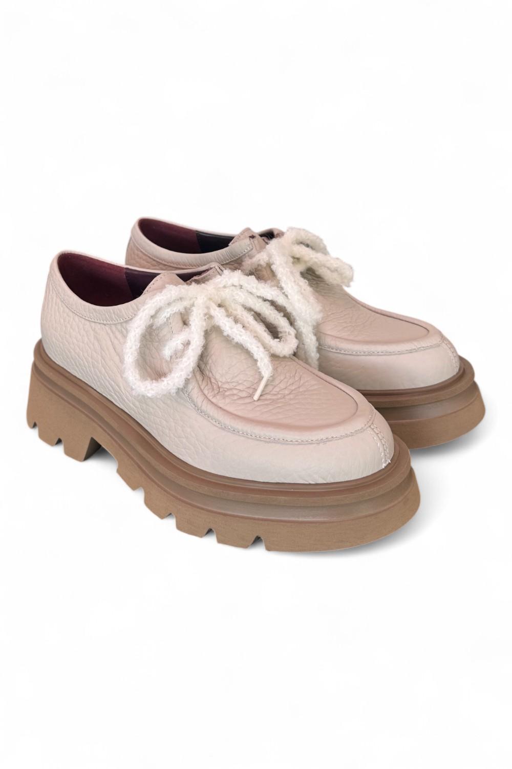 Scarpa allacciata ingegnere latte Lorenzo Mari 