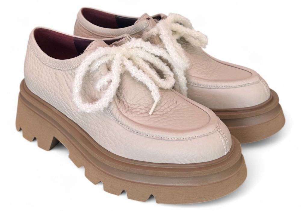 Scarpa allacciata ingegnere latte Lorenzo Mari 