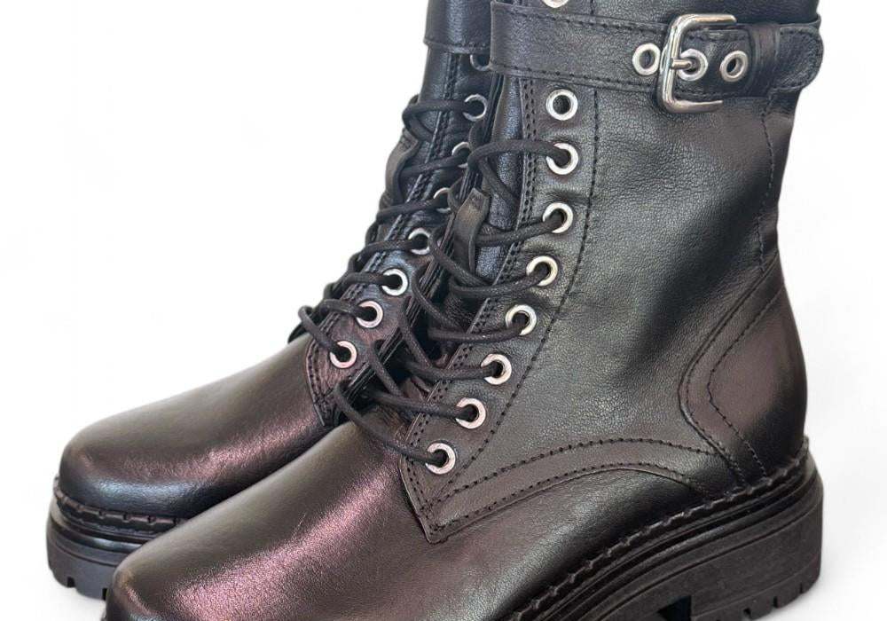 Anfibio pelle nera  con fibbia Mjus<BR/> 