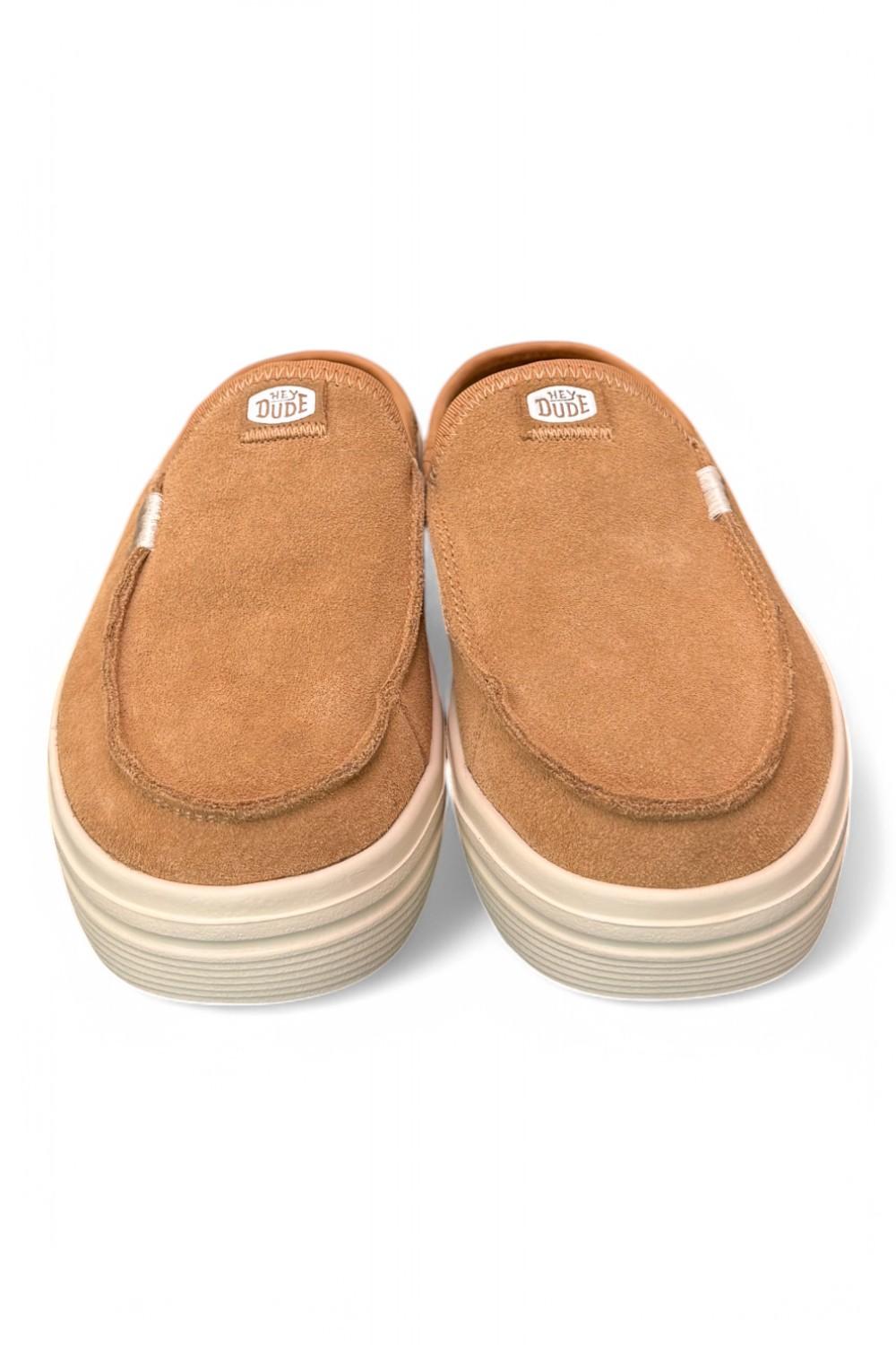 Sabot Hey Dude Austin Lift suede cuoio<BR/> 
