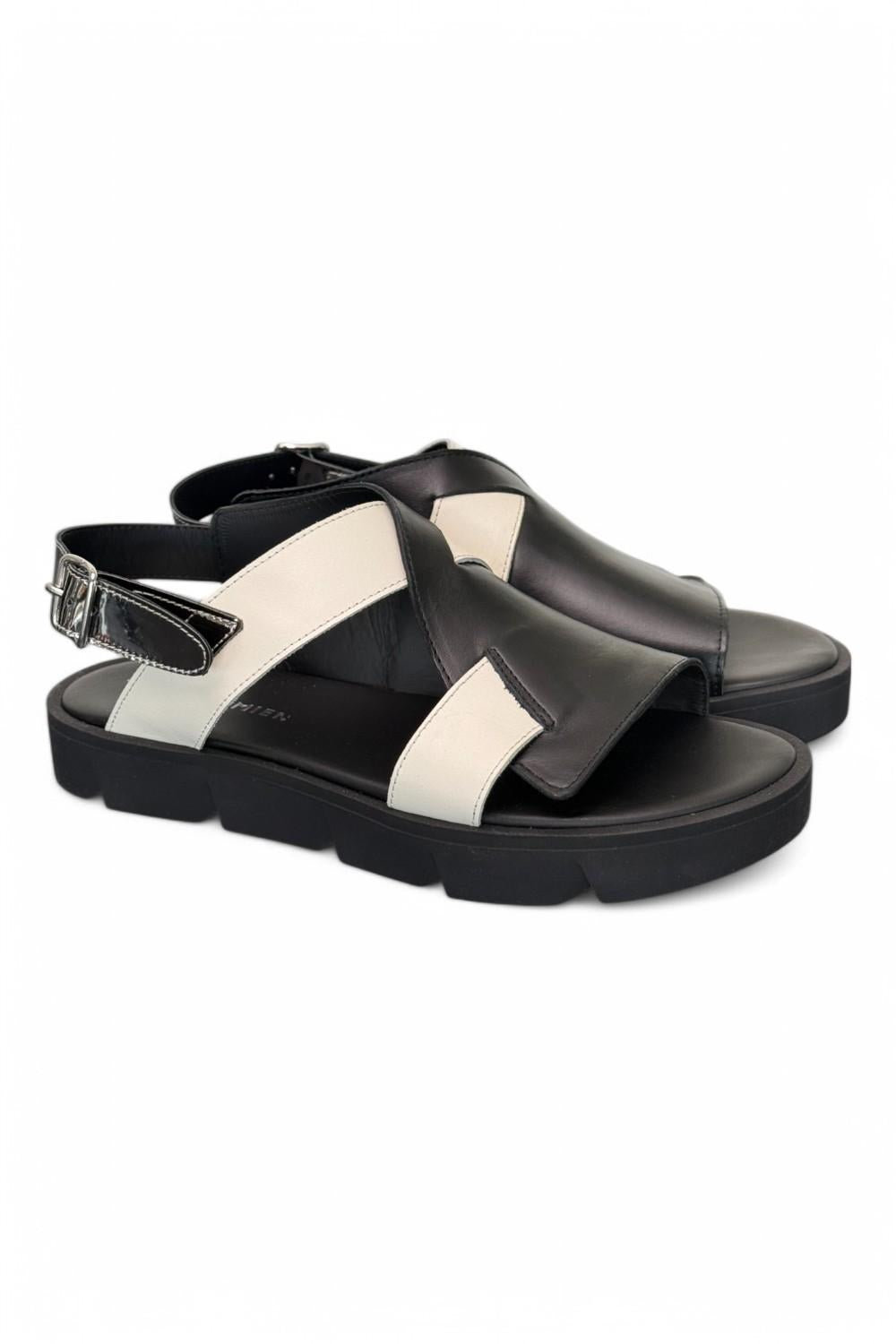 Sandalo asimmetrico nero Le Bohemien 